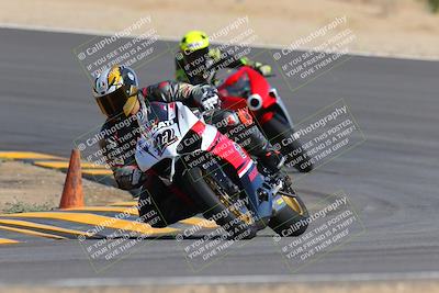 media/Oct-03-2022-Moto Forza (Mon) [[5f077a3730]]/Intermediate Group/Session 2 (Turn 10)/